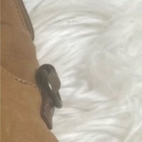 Cynthia Rowley leather tan & Brown Medium satchel . - Picture 12 of 12